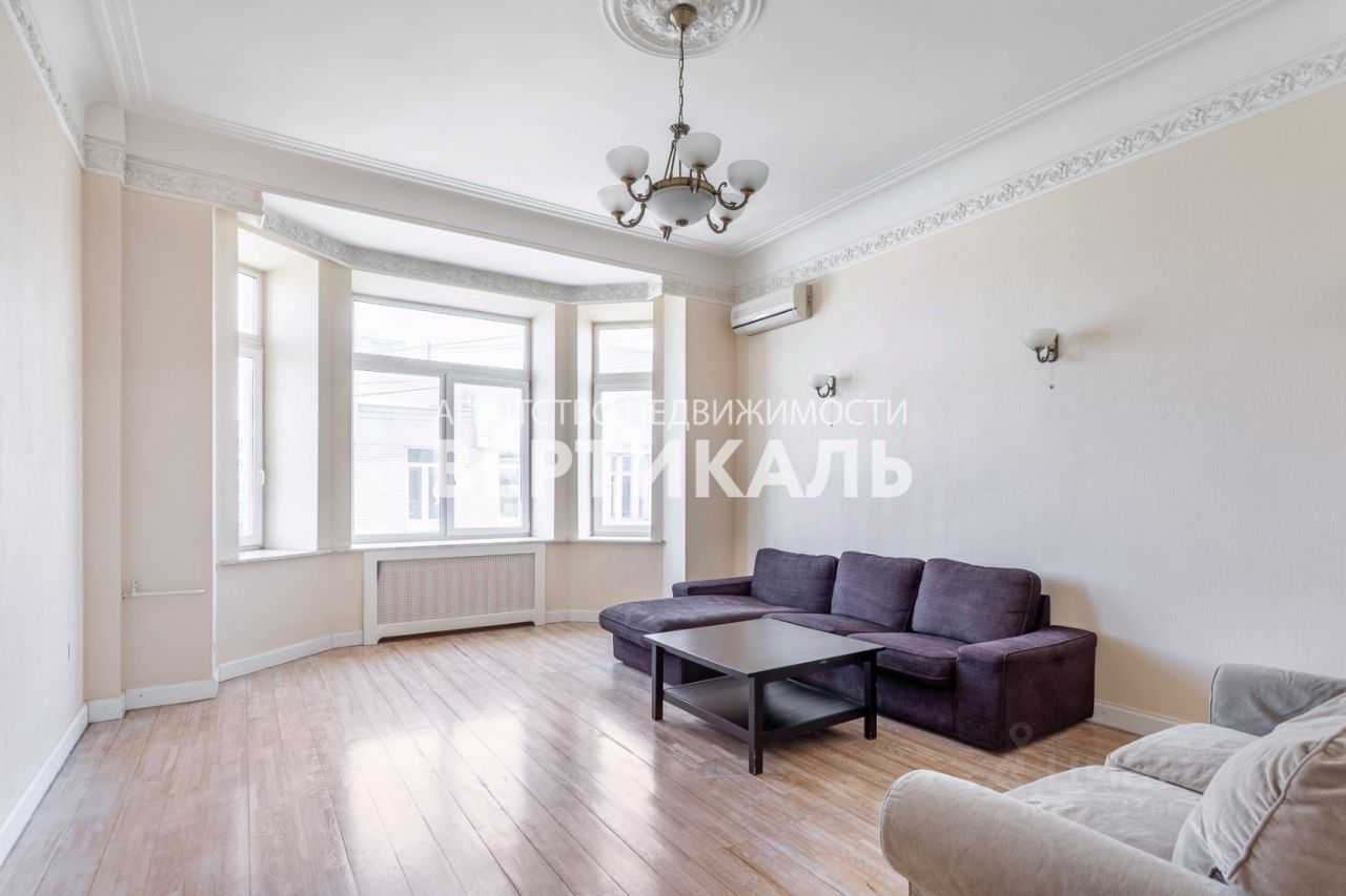 4-комнатная квартира, 130 м²
