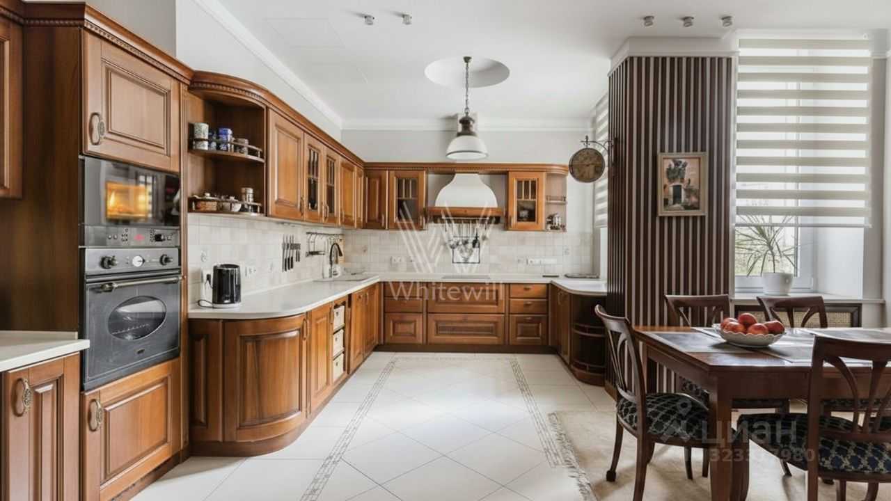 4-комнатная квартира, 175 м²
