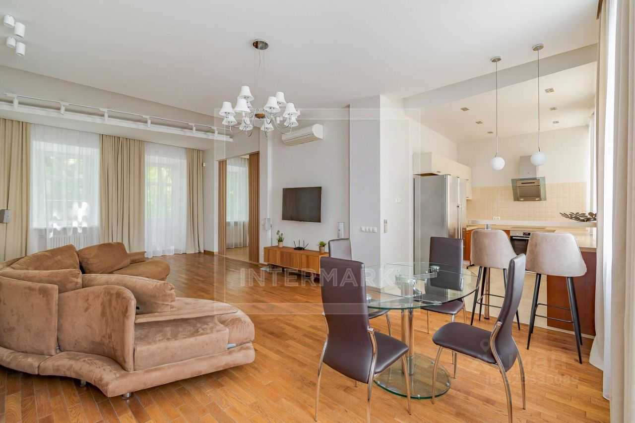 4-комнатная квартира, 170 м²