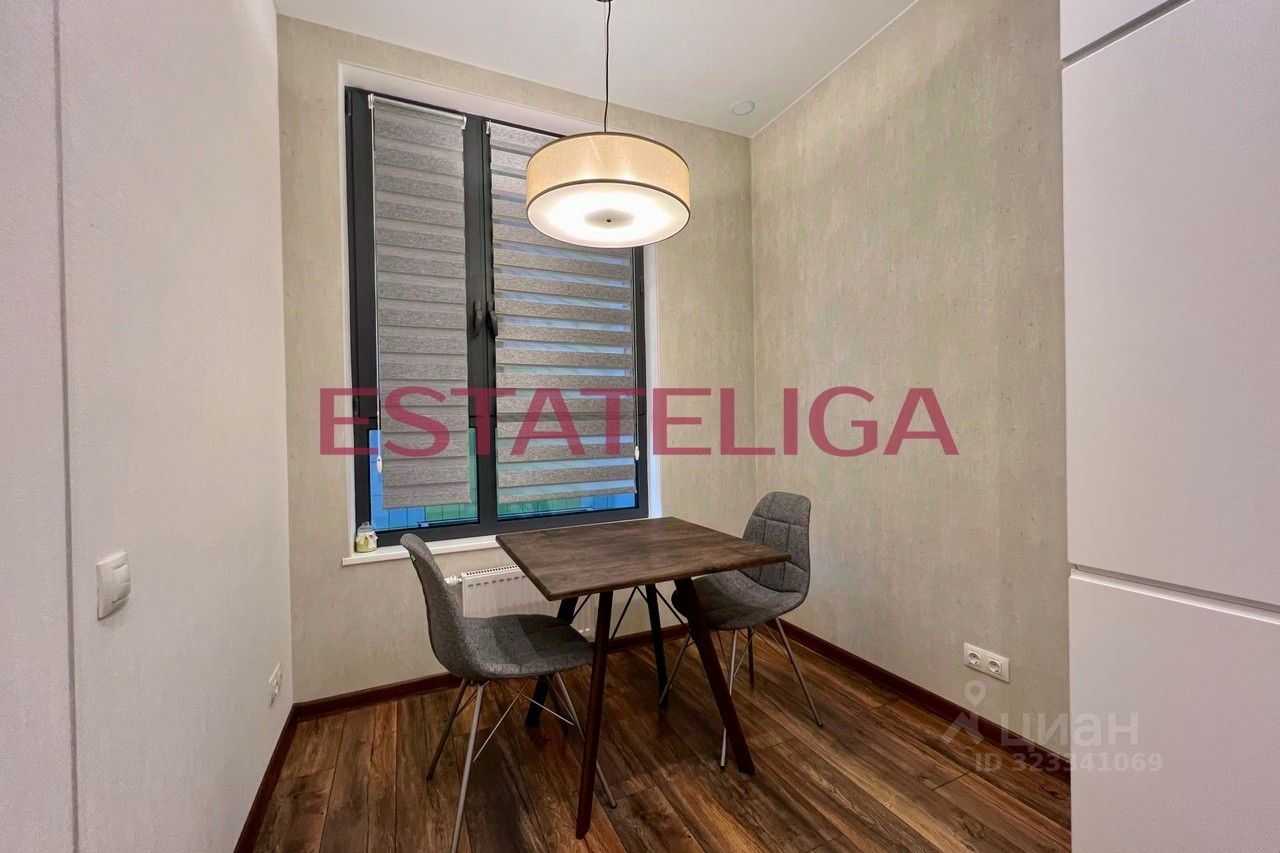 2-комнатная квартира, 70 м² — фотография 3