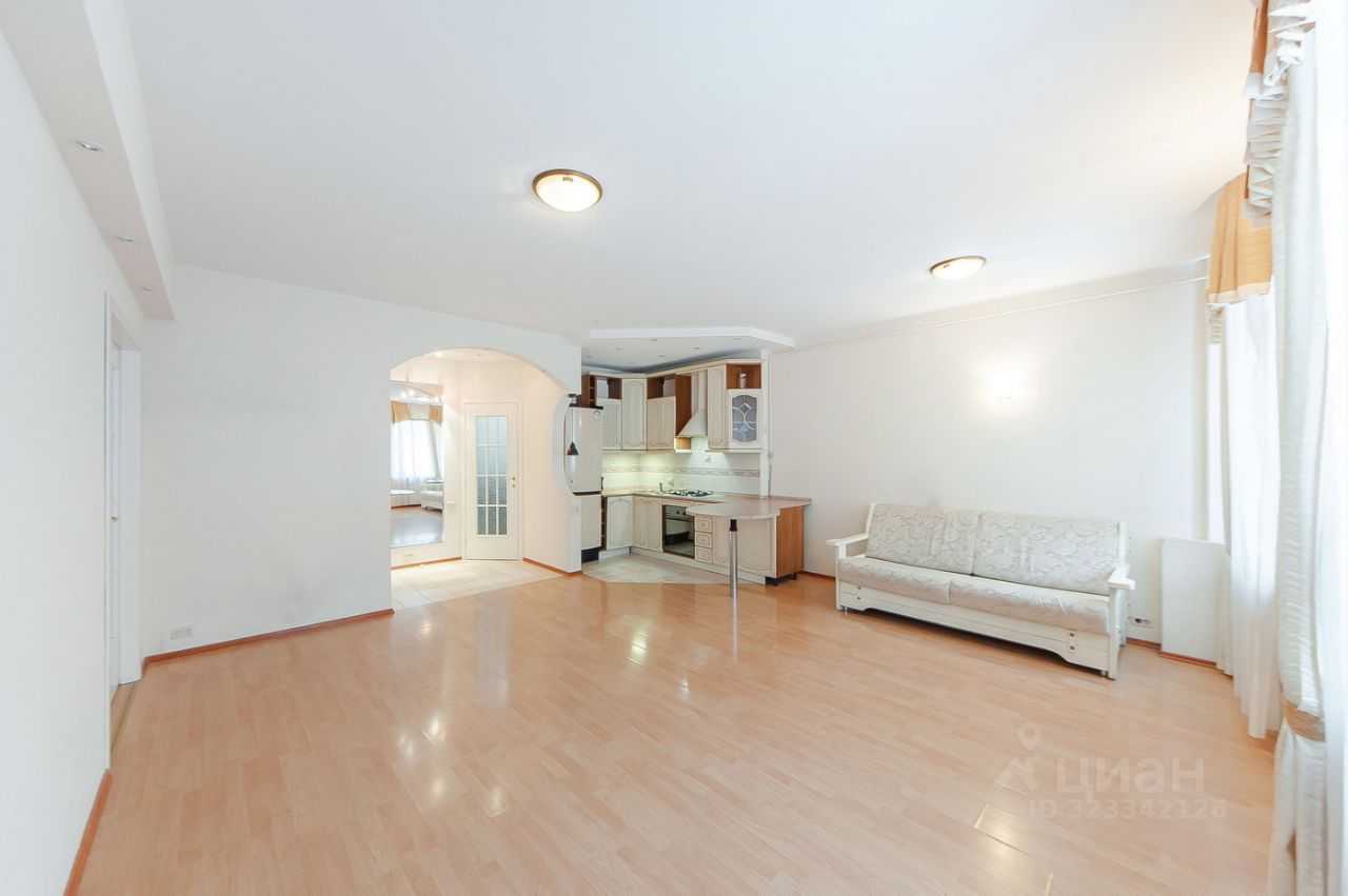 2-комнатная квартира, 80 м² — фотография 2