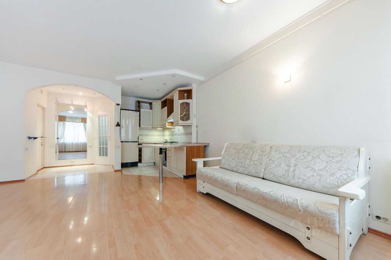 2-комнатная квартира, 80 м² — фотография 3
