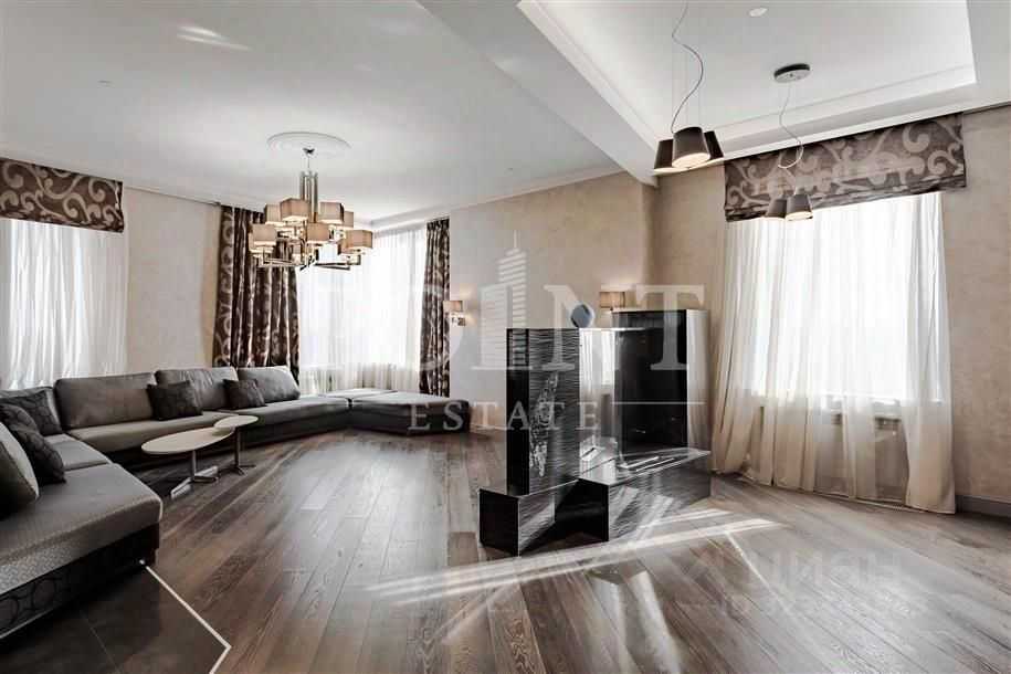 4-комнатная квартира, 210,8 м²