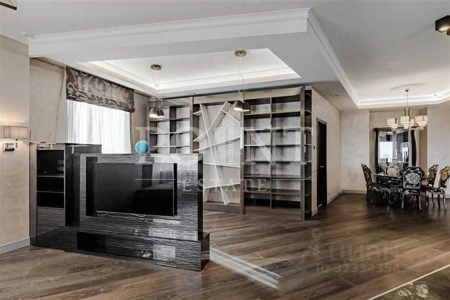 4-комнатная квартира, 210,8 м² — фотография 2