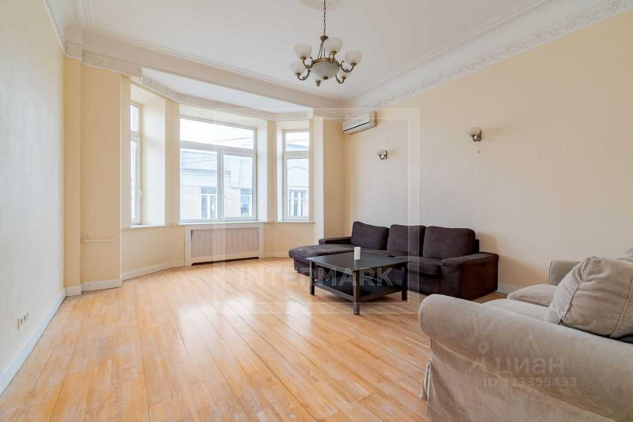 4-комнатная квартира, 130 м²