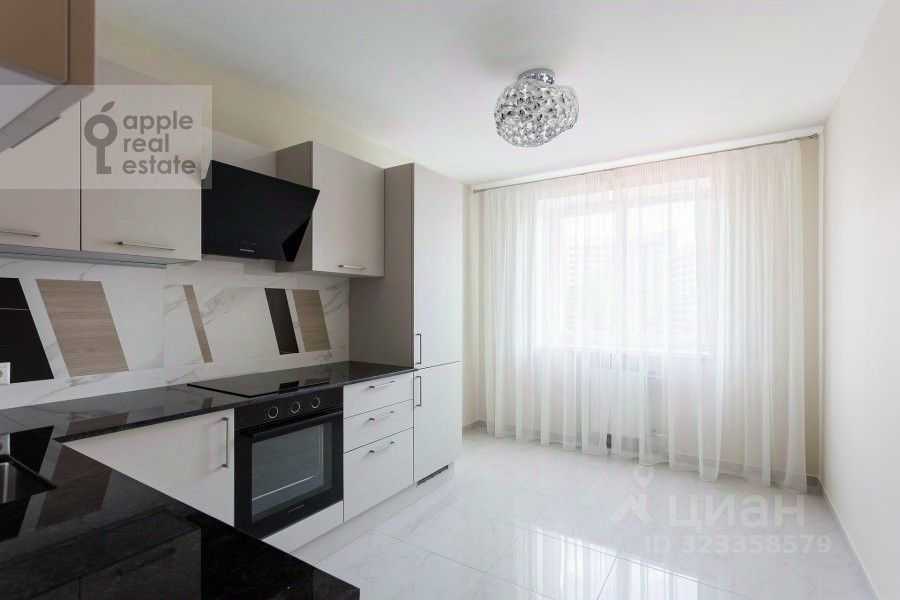 4-комнатная квартира, 140 м² — фотография 3