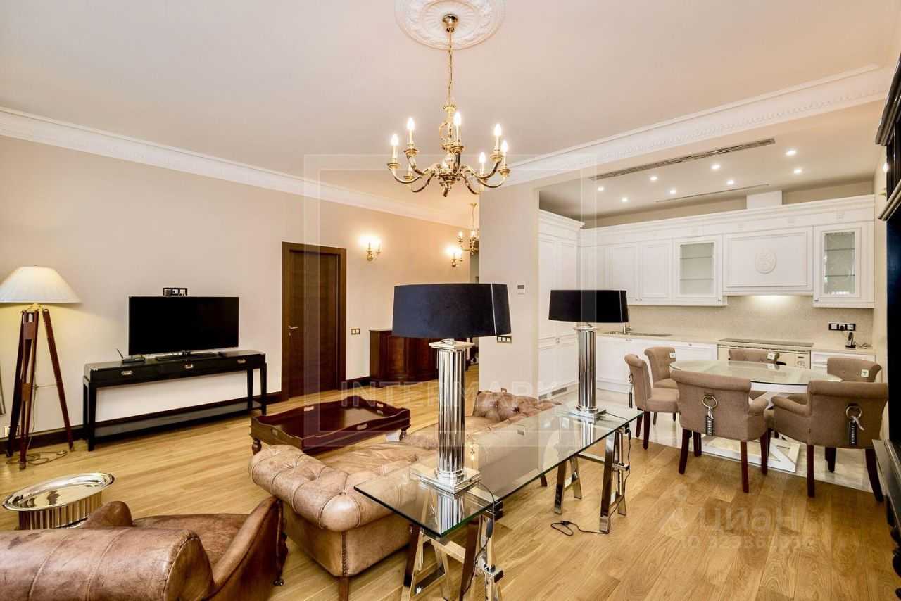 4-комнатная квартира, 150 м²