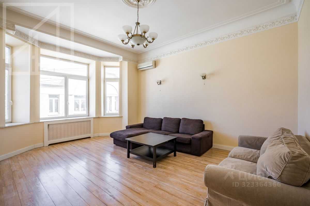 4-комнатная квартира, 130 м²