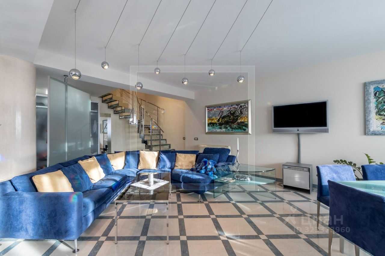 4-комнатная квартира, 230 м²