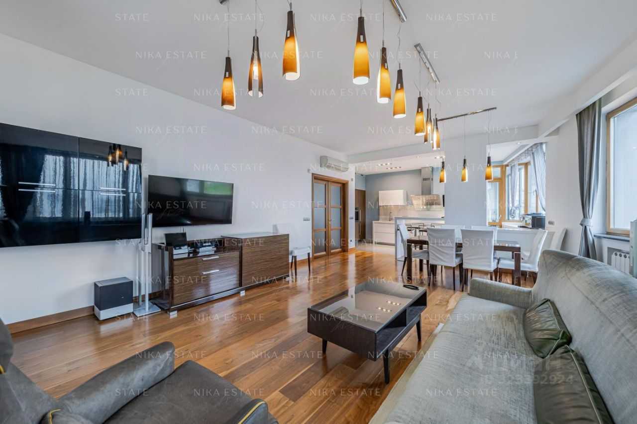 4-комнатная квартира, 157 м²