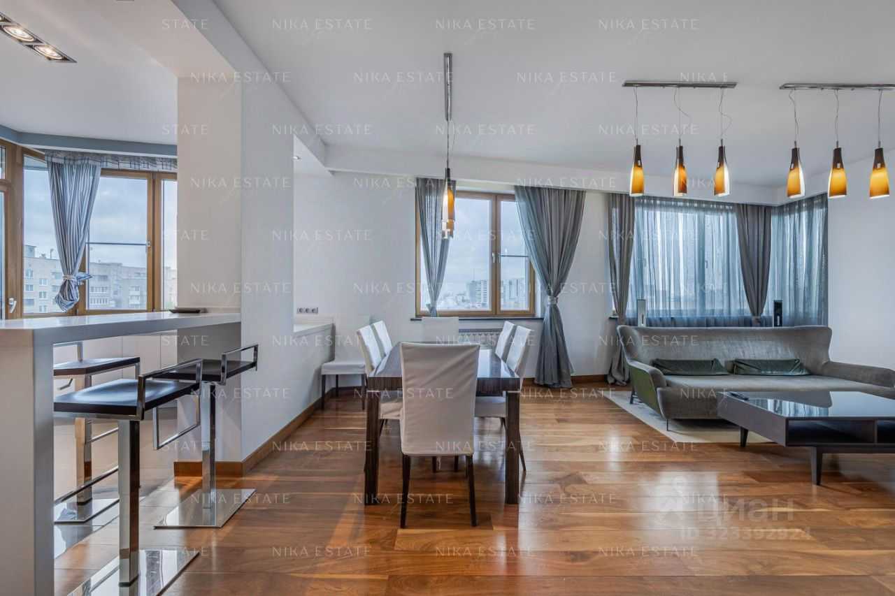4-комнатная квартира, 157 м² — фотография 3