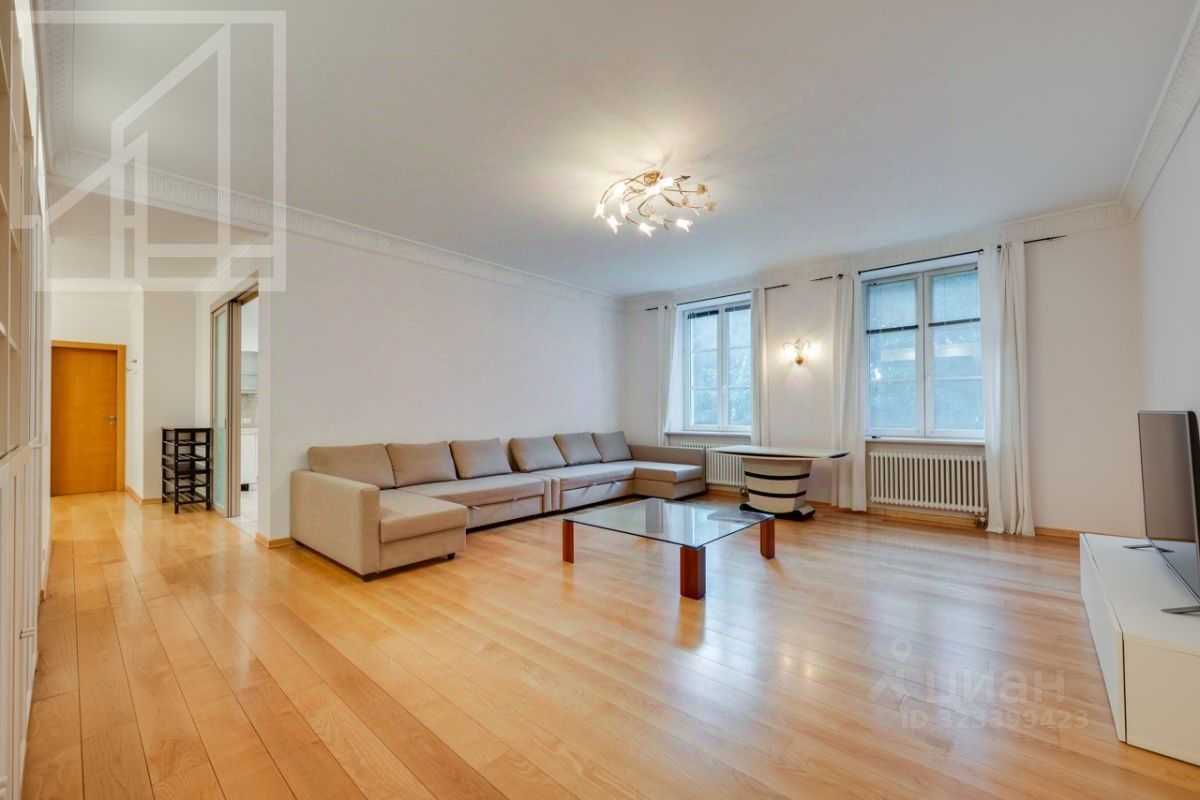 4-комнатная квартира, 160 м²