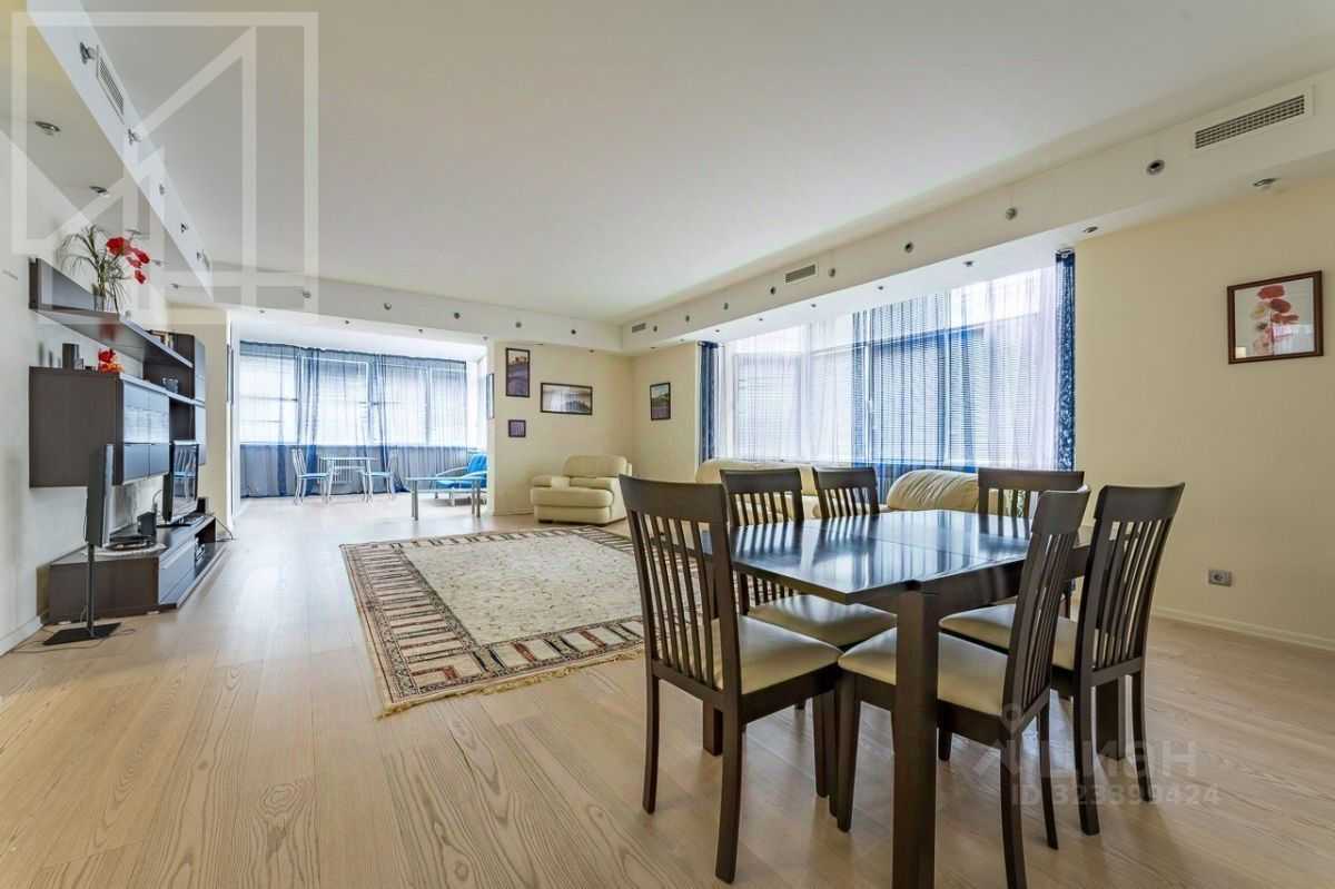 3-комнатная квартира, 150 м²
