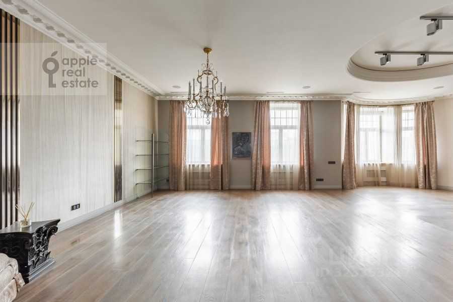 5-комнатная квартира, 250 м²