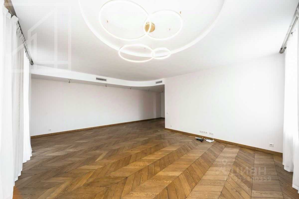 4-комнатная квартира, 180 м² — фотография 3