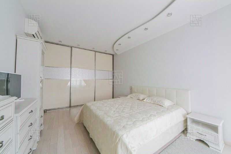 2-комнатная квартира, 72 м² — фотография 2