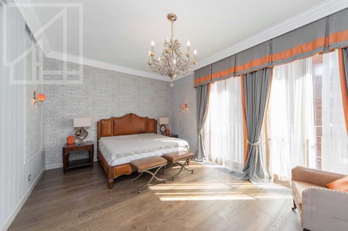 4-комнатная квартира, 150 м²