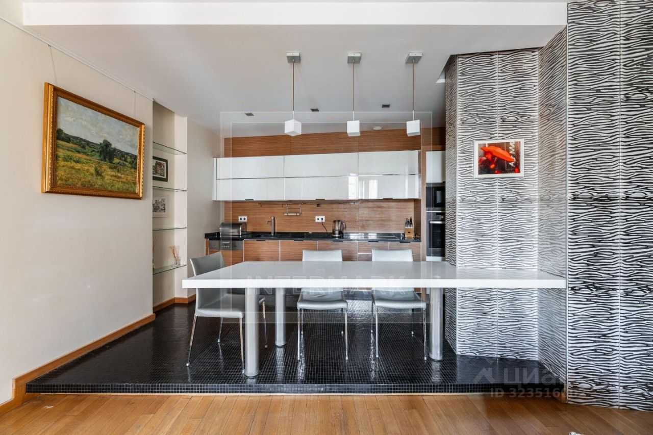 3-комнатная квартира, 110 м² — фотография 3