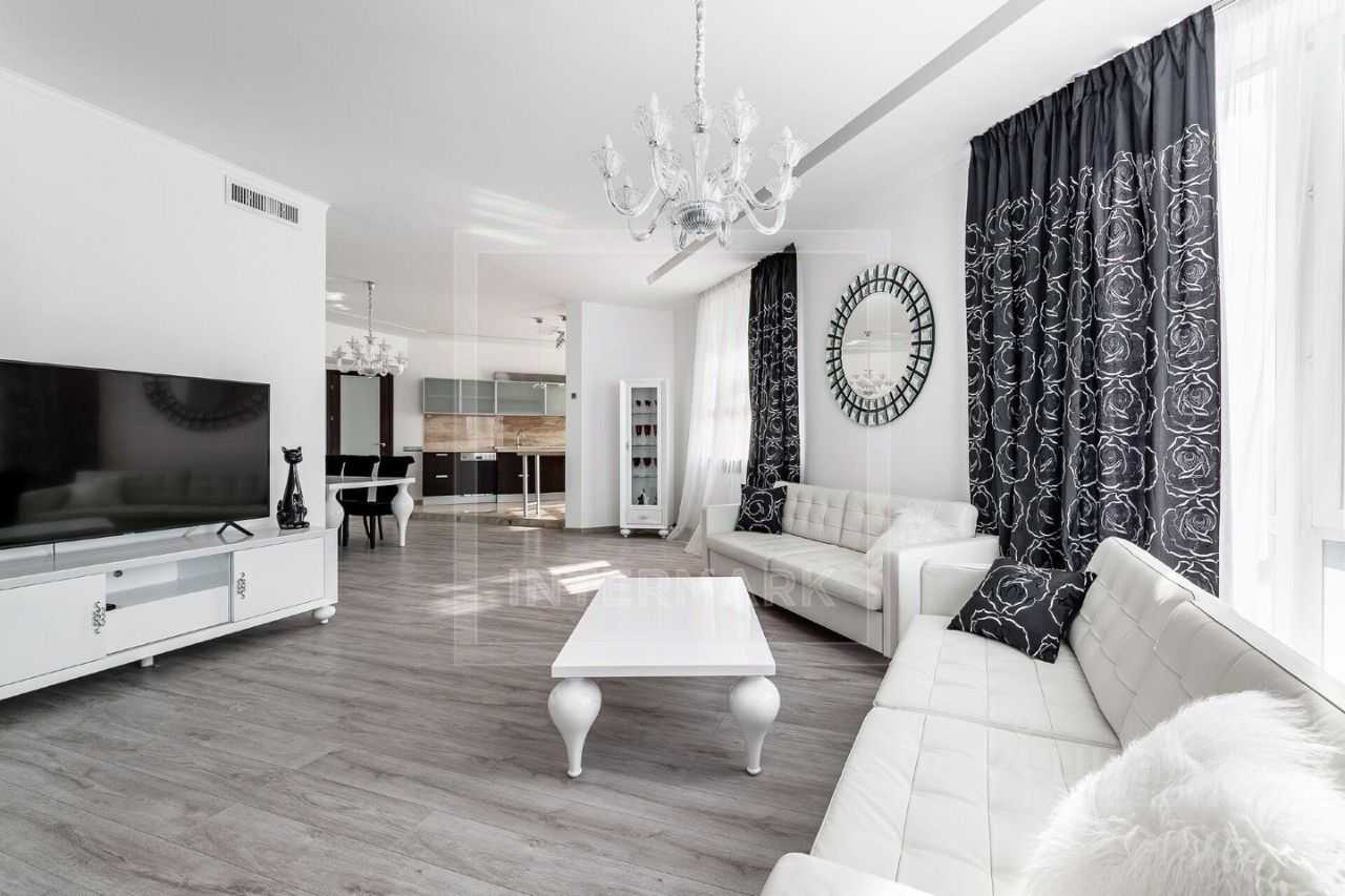 3-комнатная квартира, 152 м²