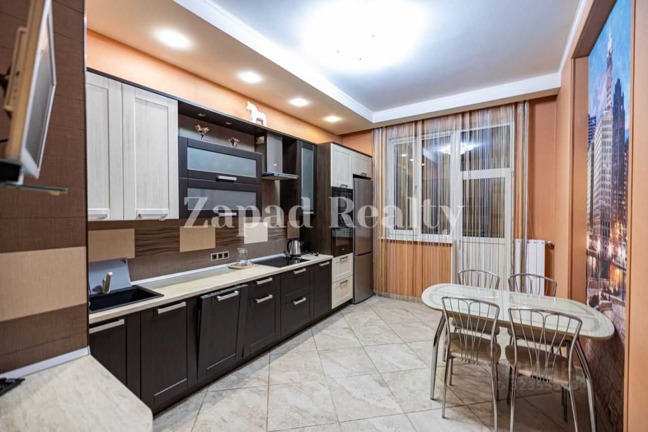 2-комнатная квартира, 80 м²