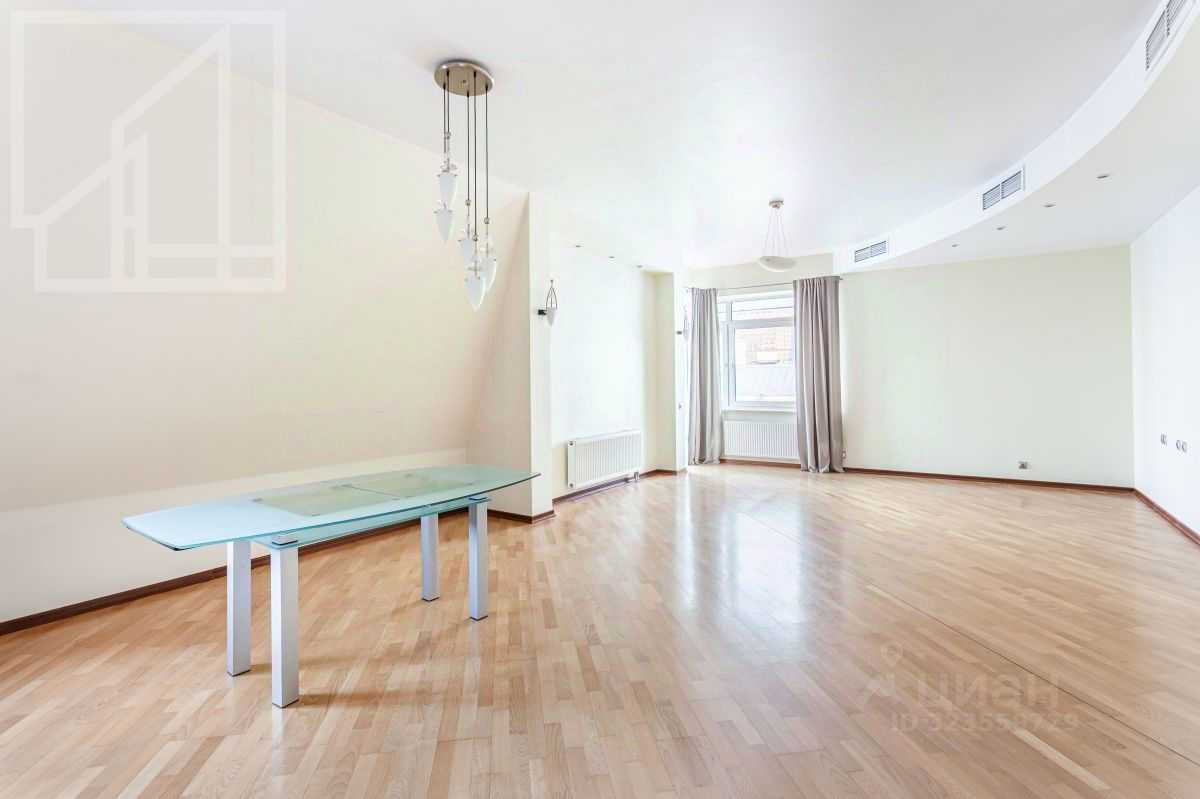 4-комнатная квартира, 162 м² — фотография 3
