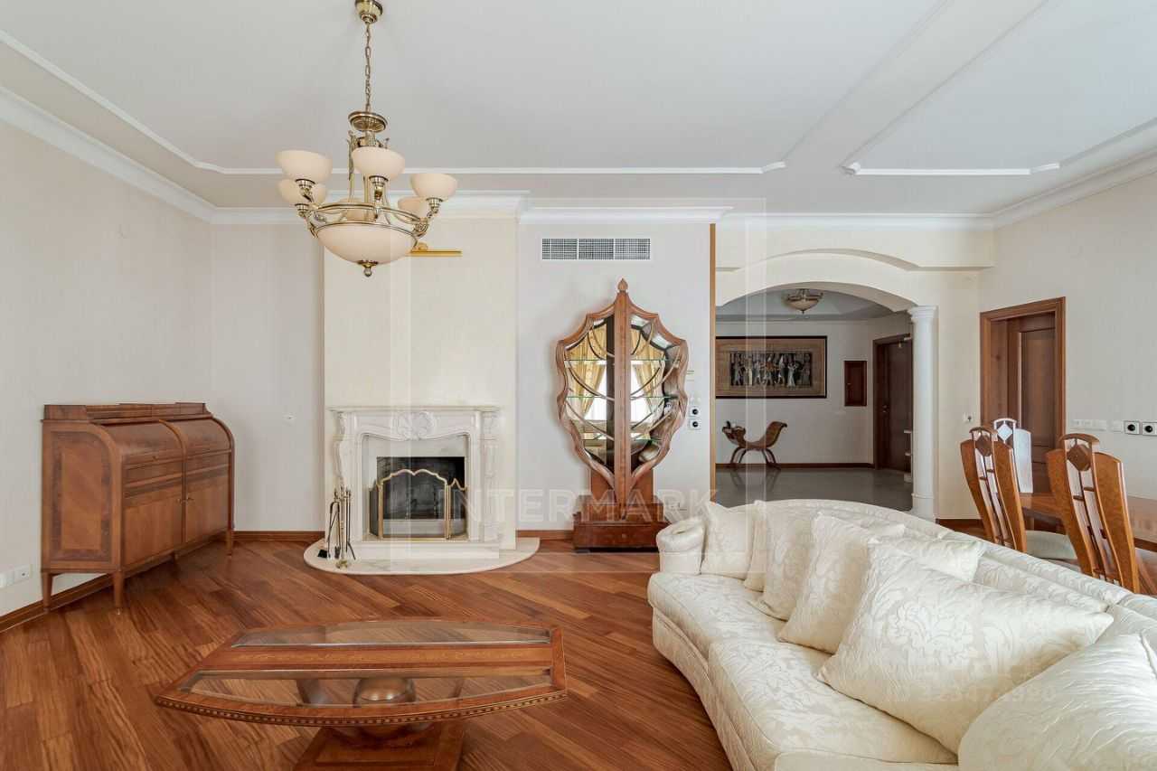 4-комнатная квартира, 157 м² — фотография 2
