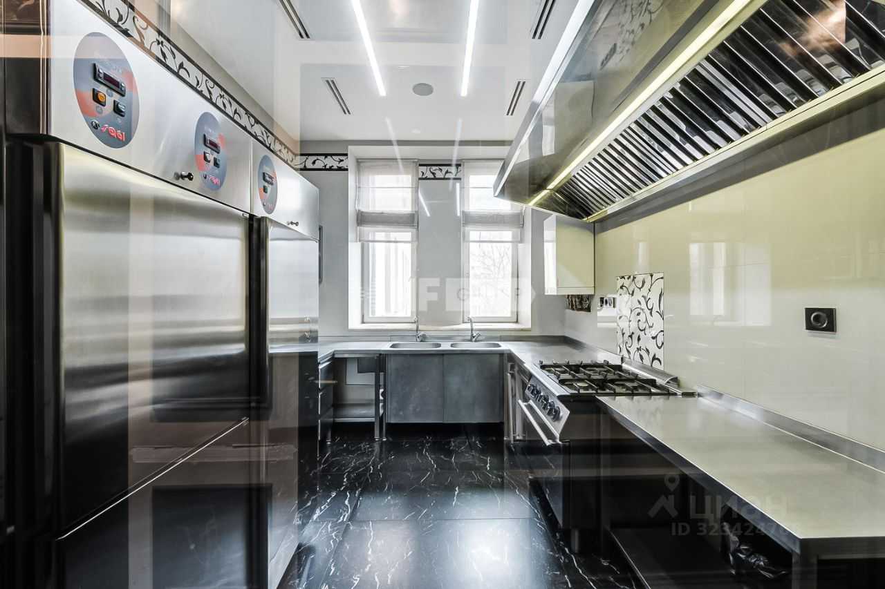 5-комнатная квартира, 245 м² — фотография 3