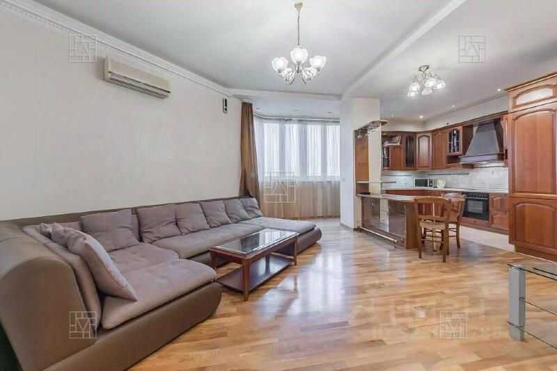 4-комнатная квартира, 130 м²