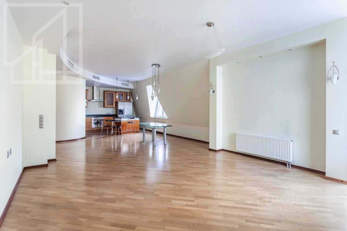 4-комнатная квартира, 162 м² — фотография 2