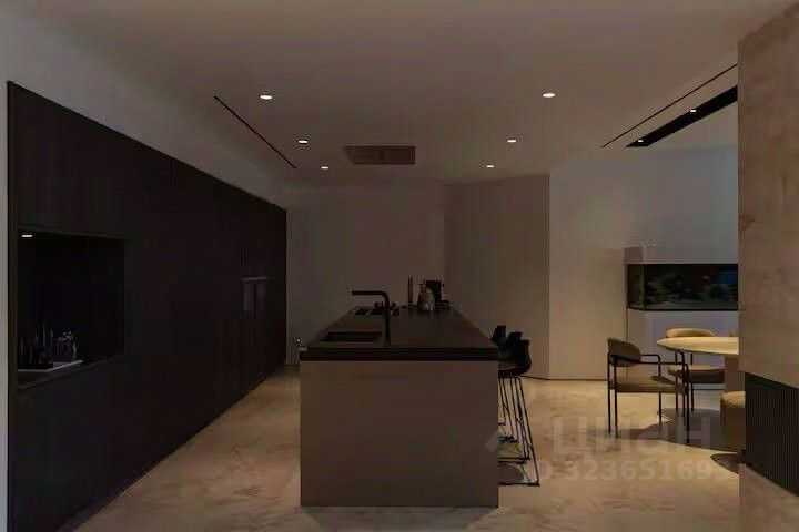 4-комнатная квартира, 278 м² — фотография 2