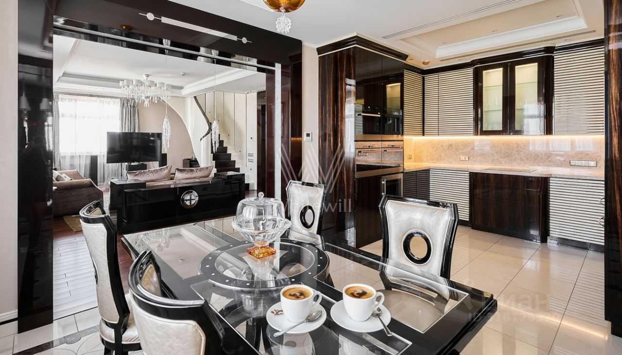 5-комнатная квартира, 240 м² — фотография 2