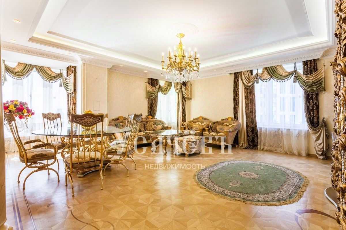 4-комнатная квартира, 220 м² — фотография 3