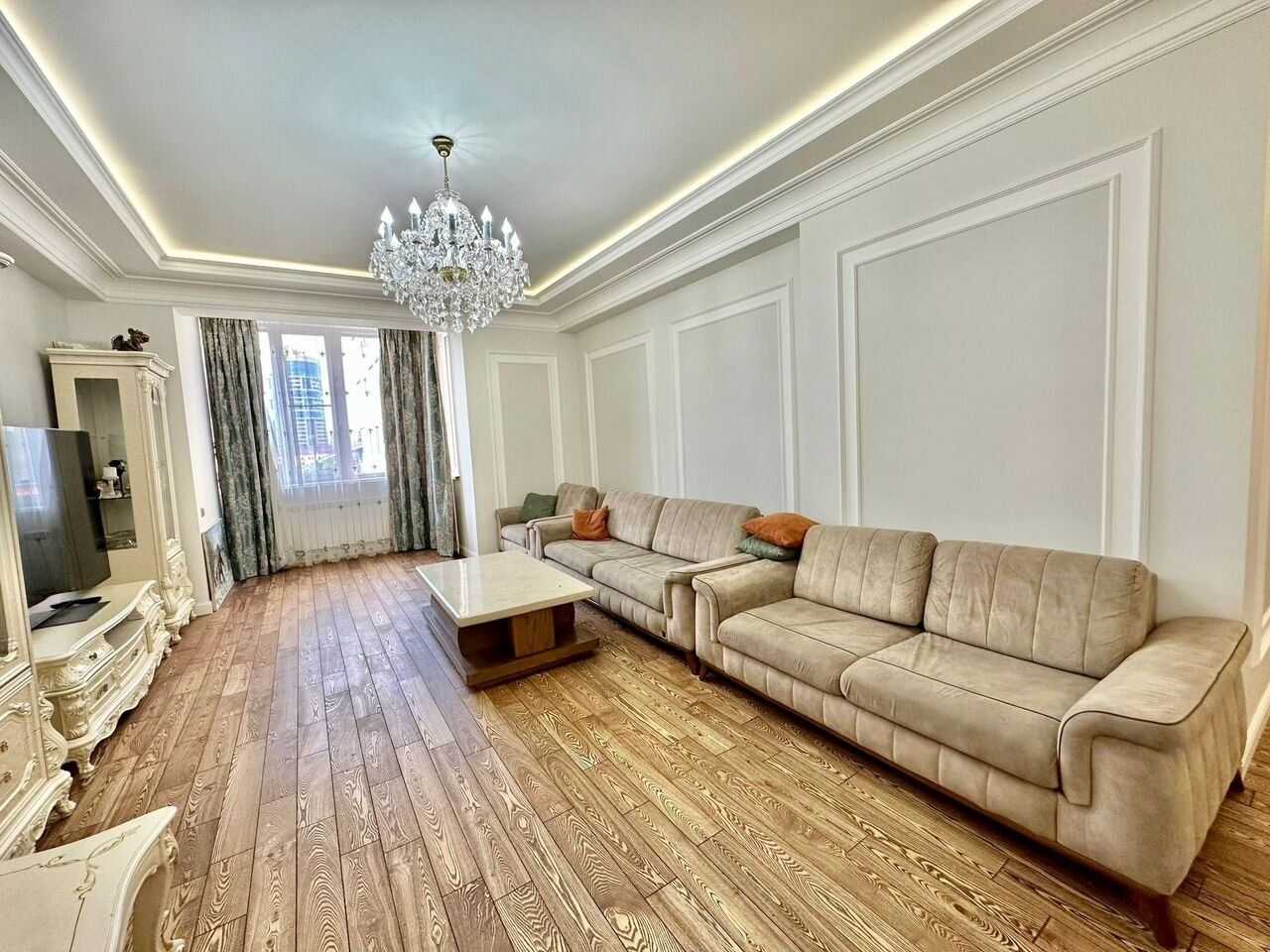 4-комнатная квартира, 130 м² — фотография 3