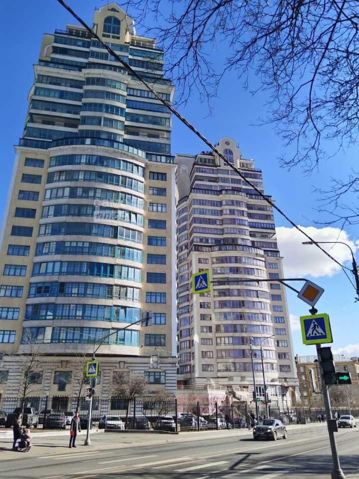4-комнатная квартира, 165,8 м² — фотография 2