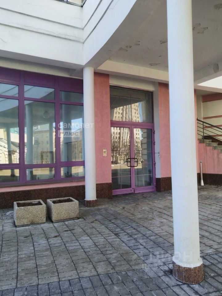 4-комнатная квартира, 165,8 м² — фотография 3
