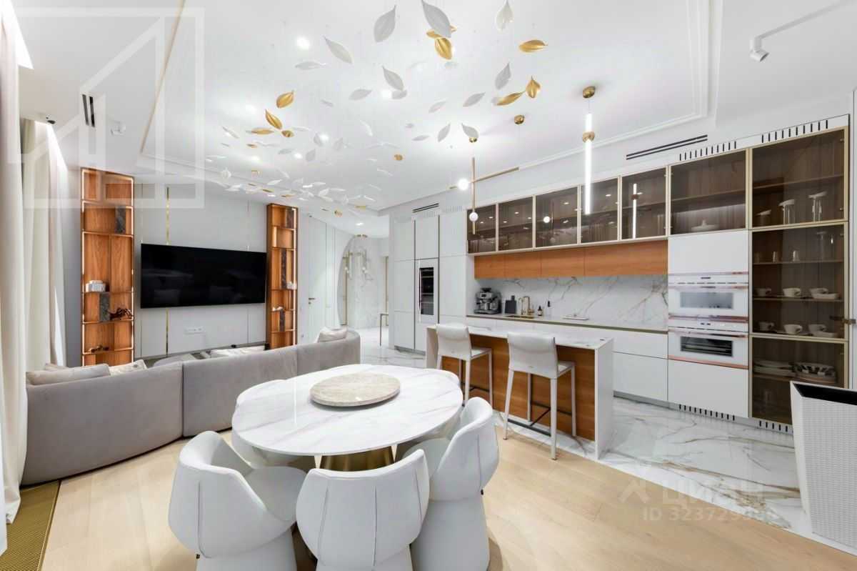 4-комнатная квартира, 110 м² — фотография 3