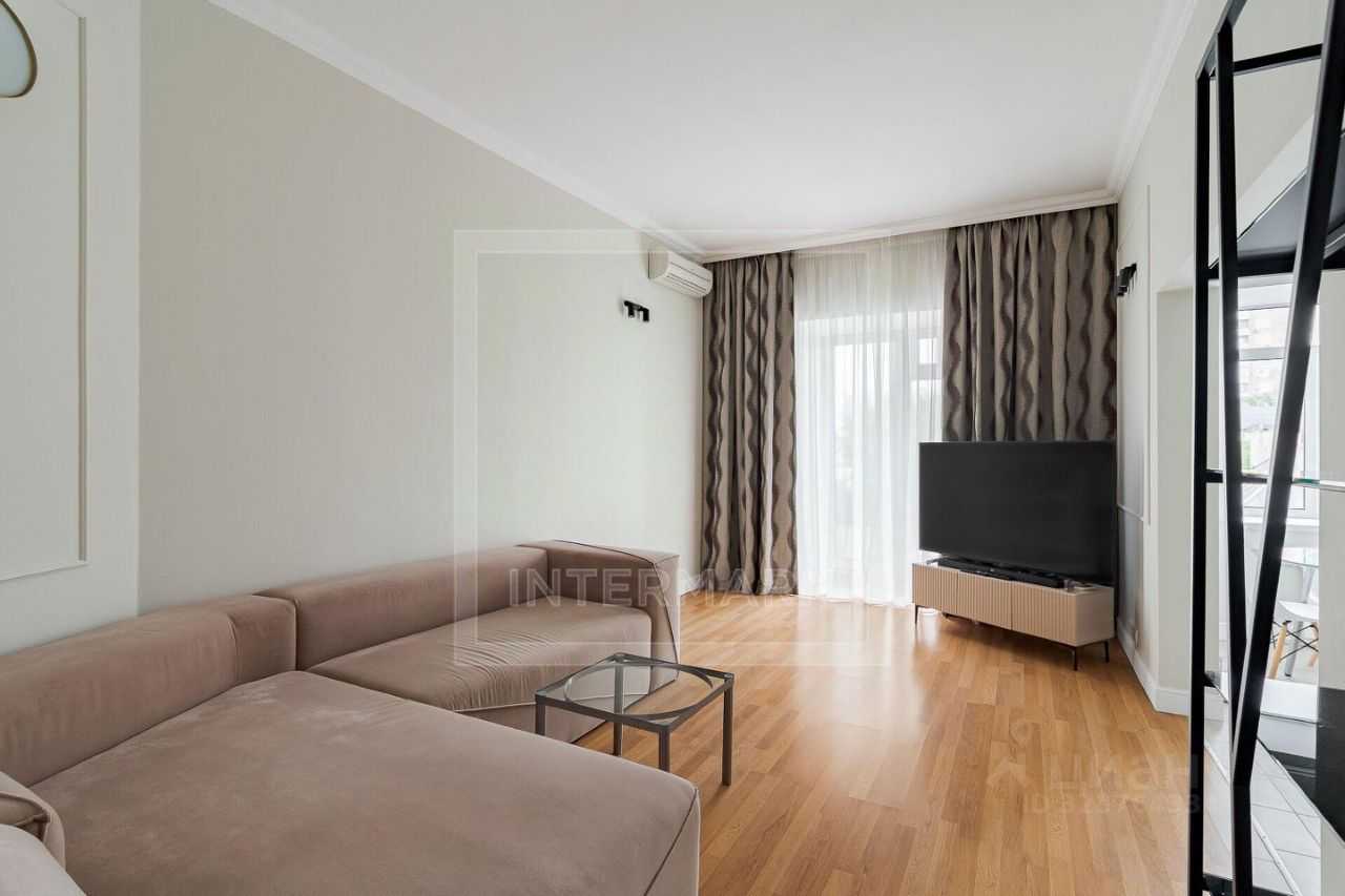 2-комнатная квартира, 98 м² — фотография 3