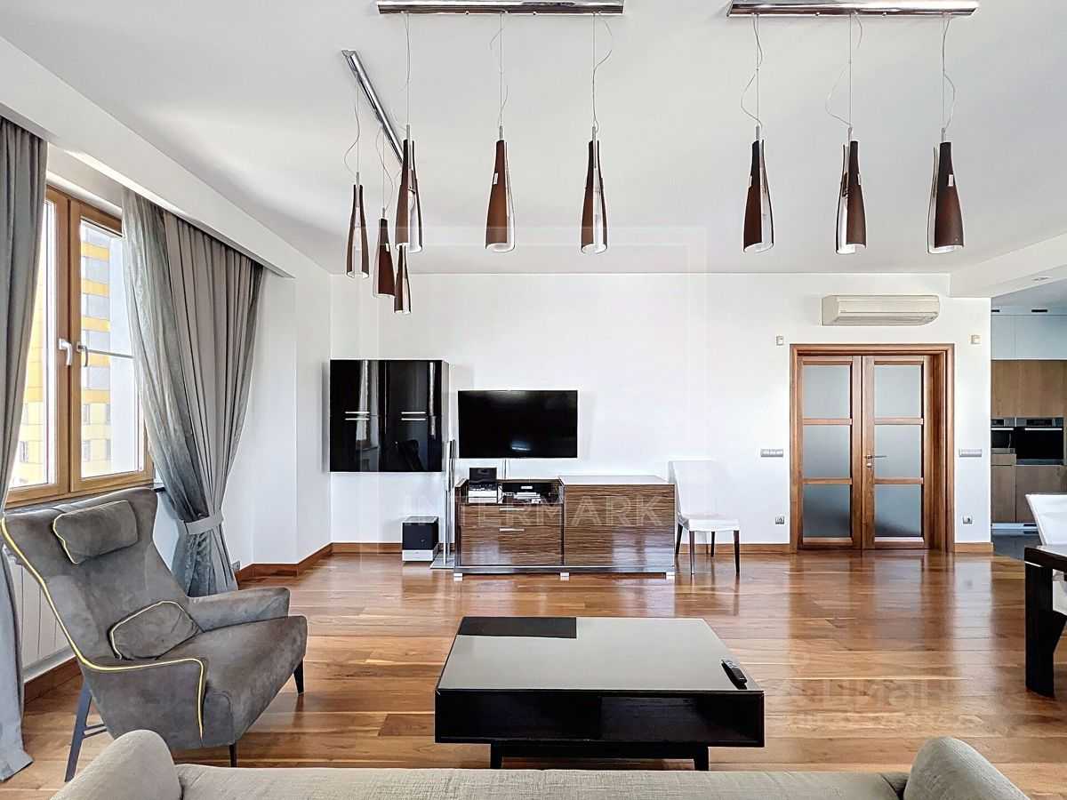 4-комнатная квартира, 157 м² — фотография 2