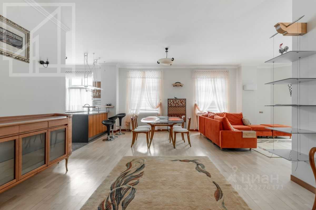 3-комнатная квартира, 150 м²