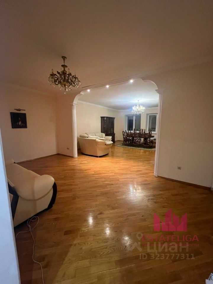 4-комнатная квартира, 127 м² — фотография 2