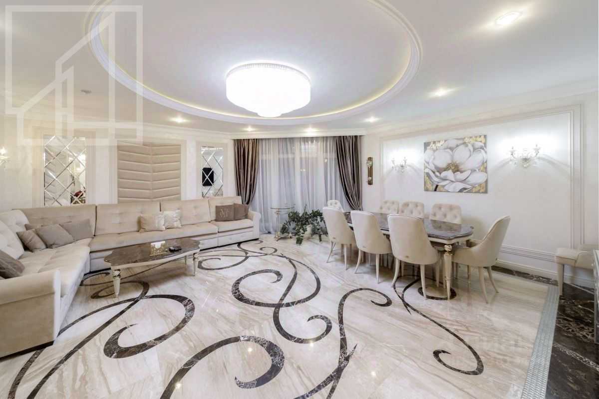 4-комнатная квартира, 200 м²