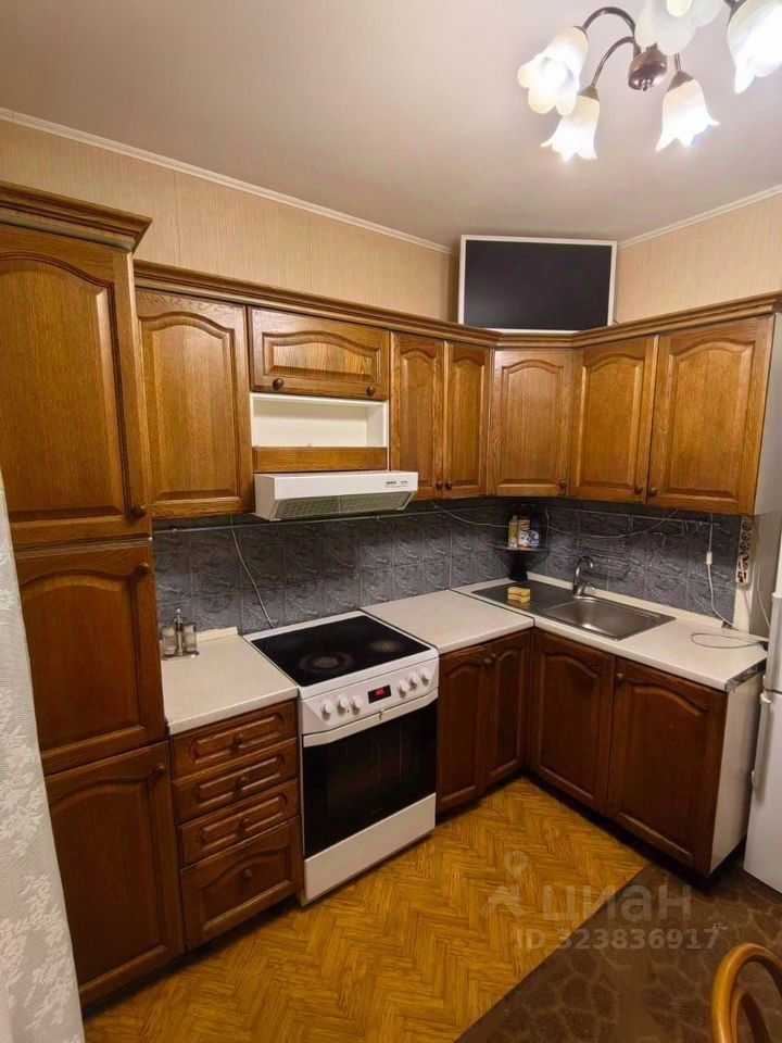 4-комнатная квартира, 80 м² — фотография 3