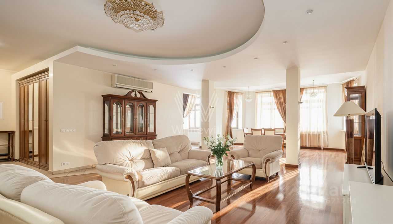 3-комнатная квартира, 160 м²