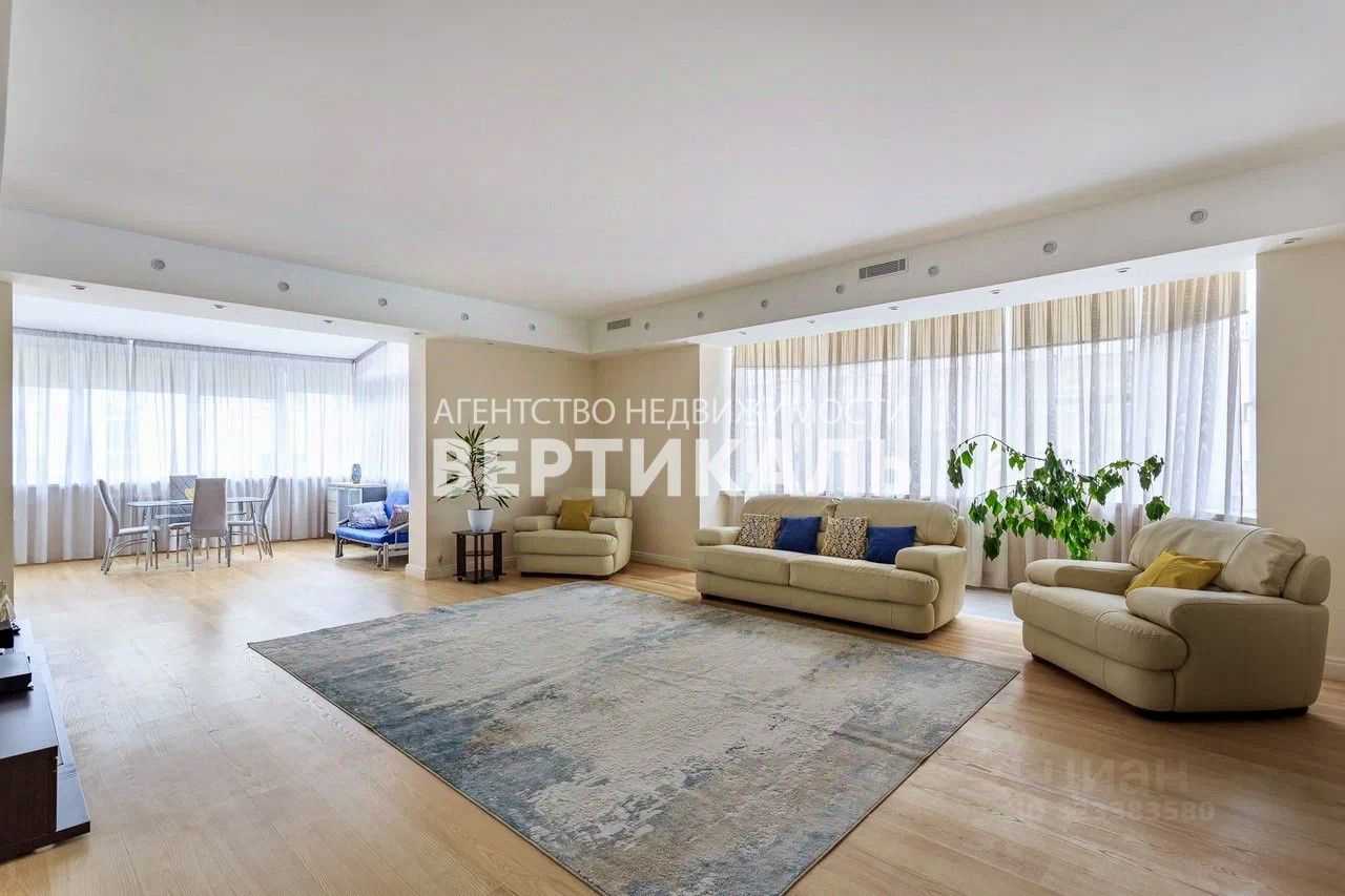 3-комнатная квартира, 150 м²