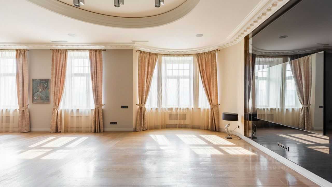 5-комнатная квартира, 250 м² — фотография 2