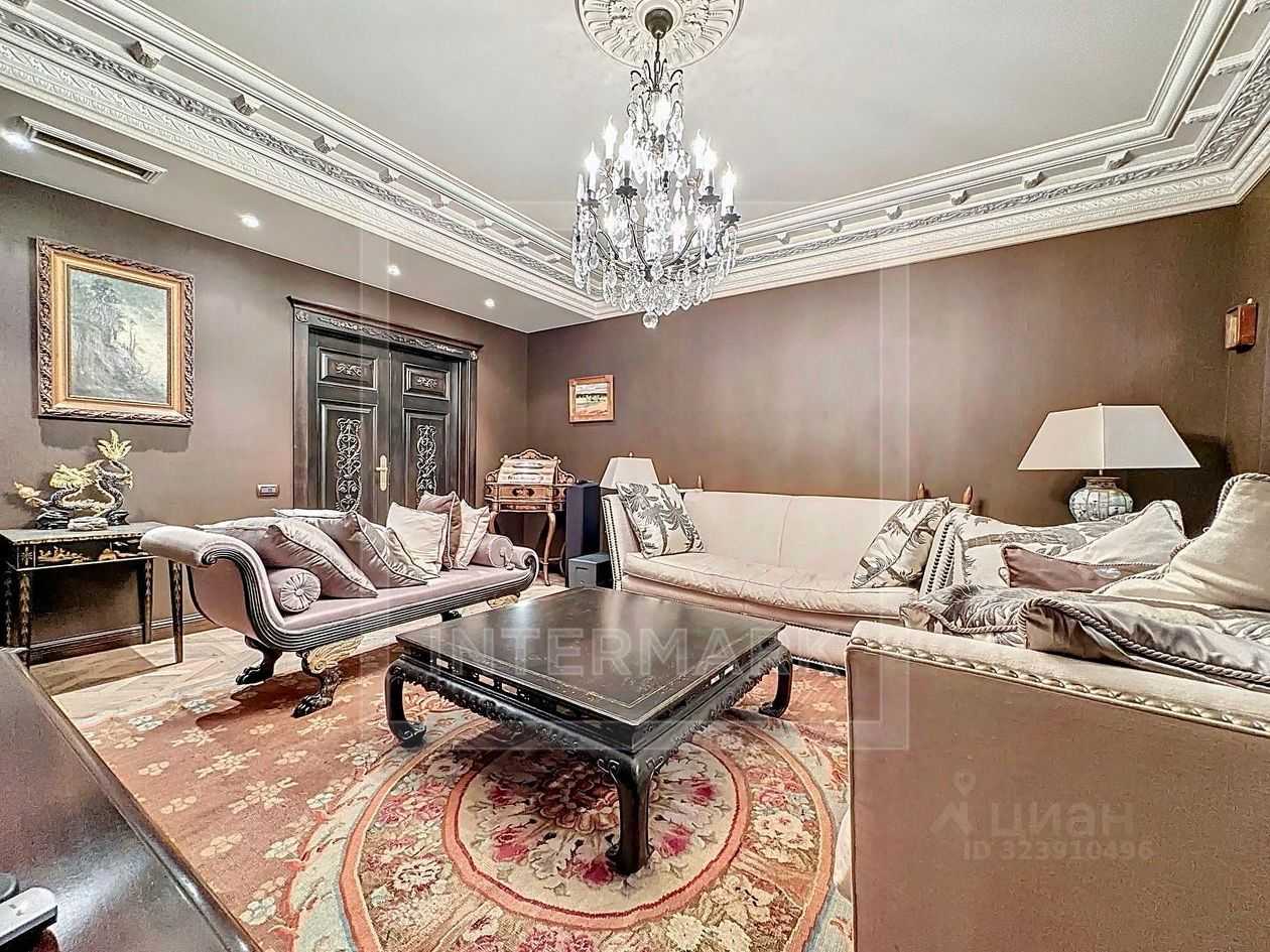 4-комнатная квартира, 190 м²