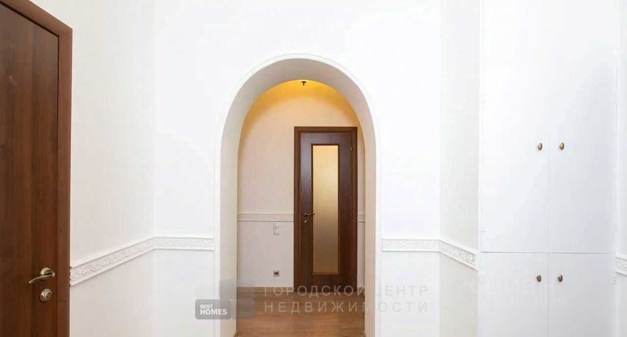 4-комнатная квартира, 130 м² — фотография 3