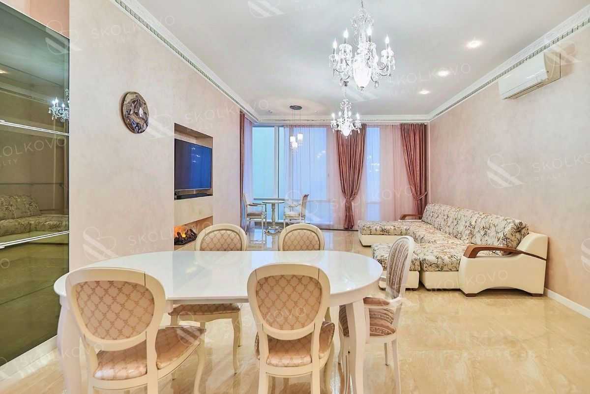 5-комнатная квартира, 230 м² — фотография 2
