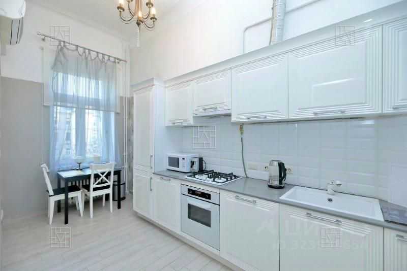 2-комнатная квартира, 60 м² — фотография 2