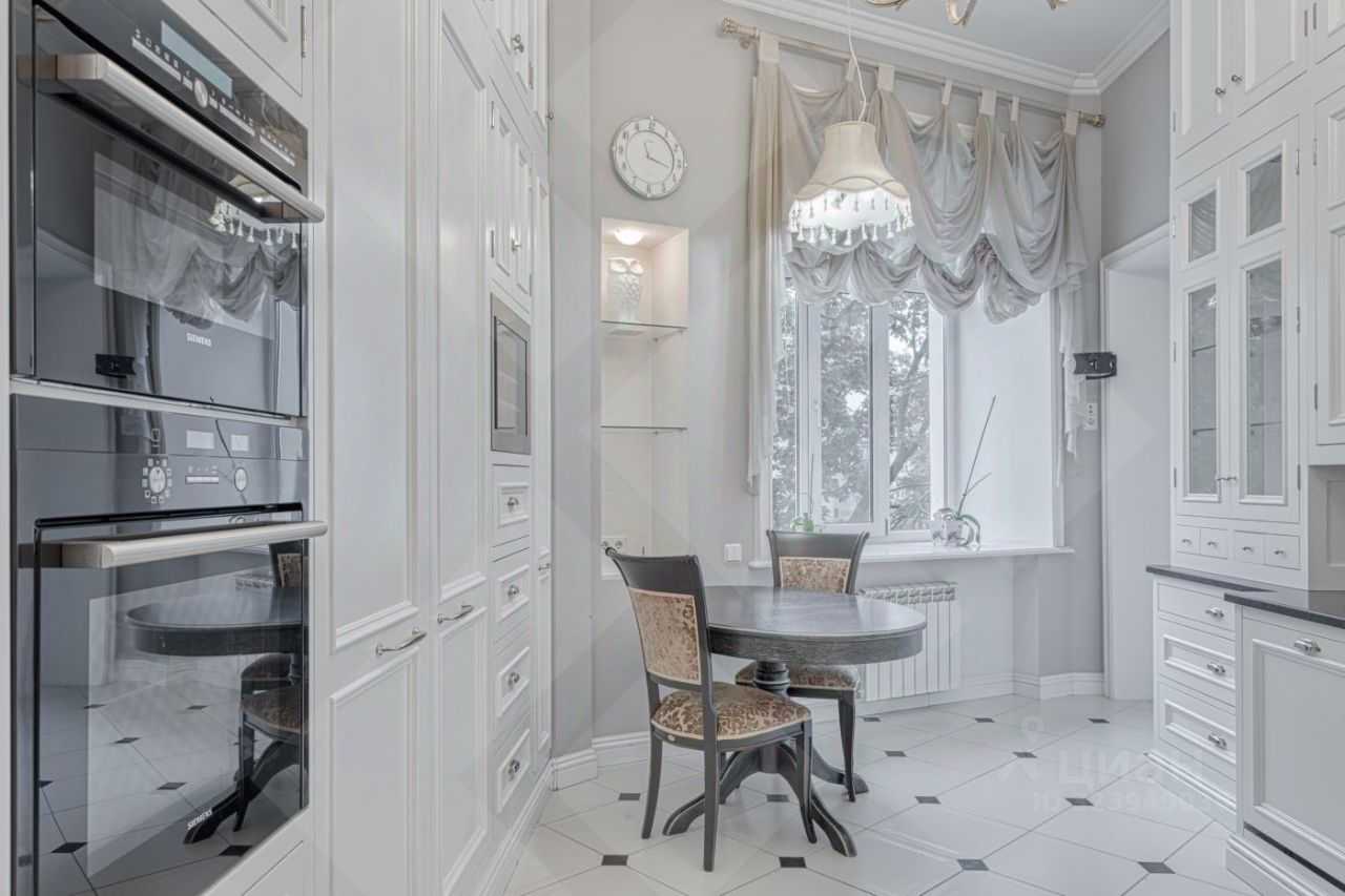 5-комнатная квартира, 195 м² — фотография 2